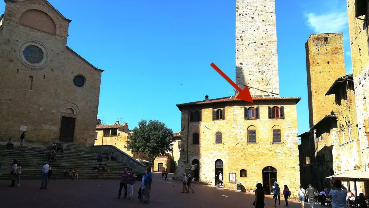 Sangi Studio Apartment - With Amazing View Of The Duomo San Gimignano Luaran gambar